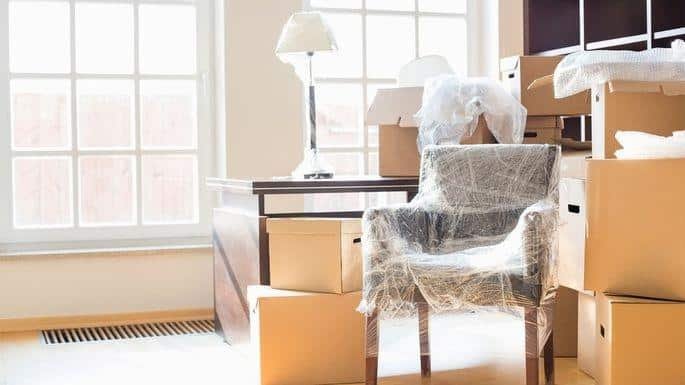 Cheap Moving Boxes, Trucks, and Other Money-Saving Hacks Revealed  