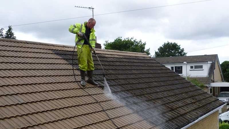Commercial Roof Cleaning Services in Vancouver, WA
