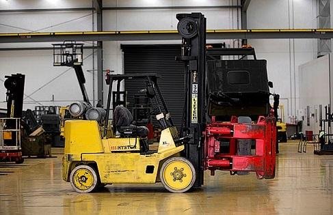 Why you should hire a forklift