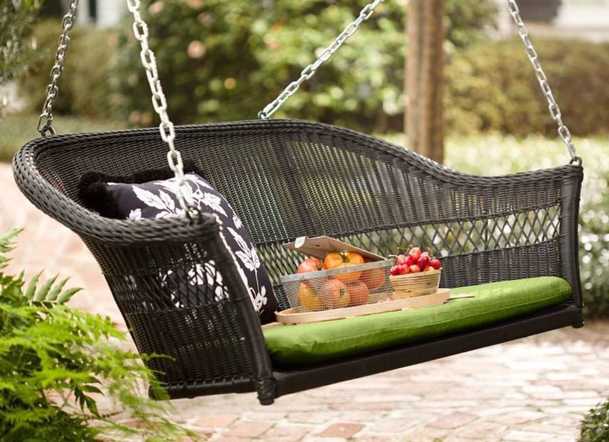 Types of porch swings you should buy for your outdoors