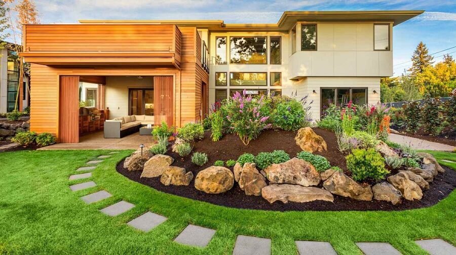 Spruce Up the Yard - Easy Makeovers