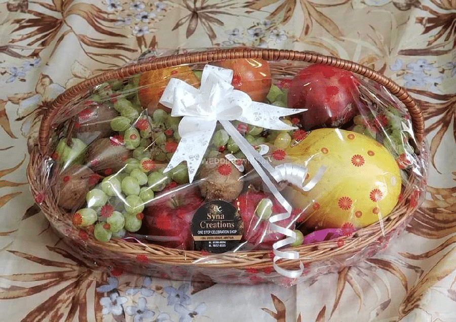 Christmas Hamper Gift Basket Ideas for 2020