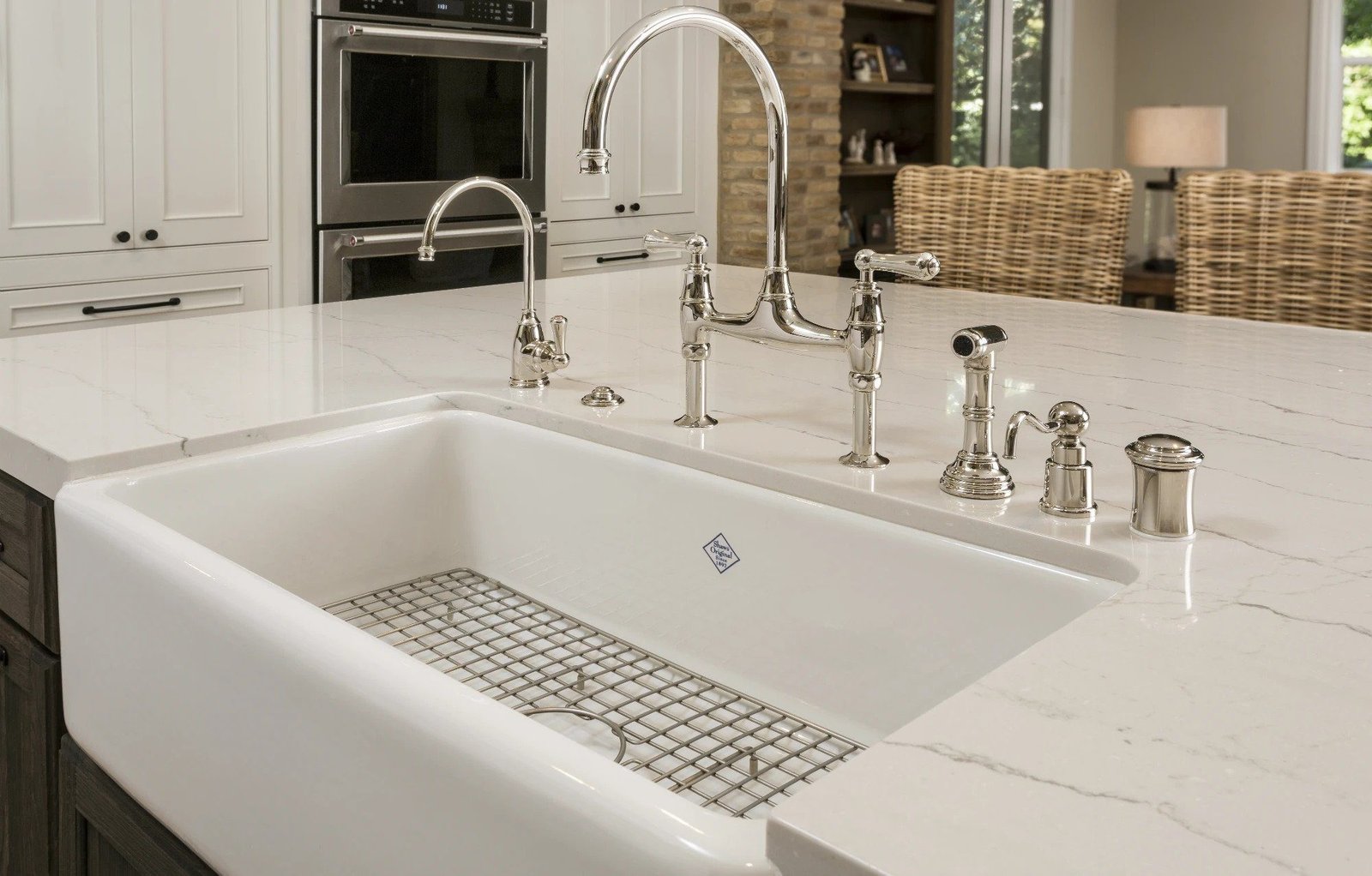Why Farm Style Sinks Are Your Next Best Update to Your Kitchen