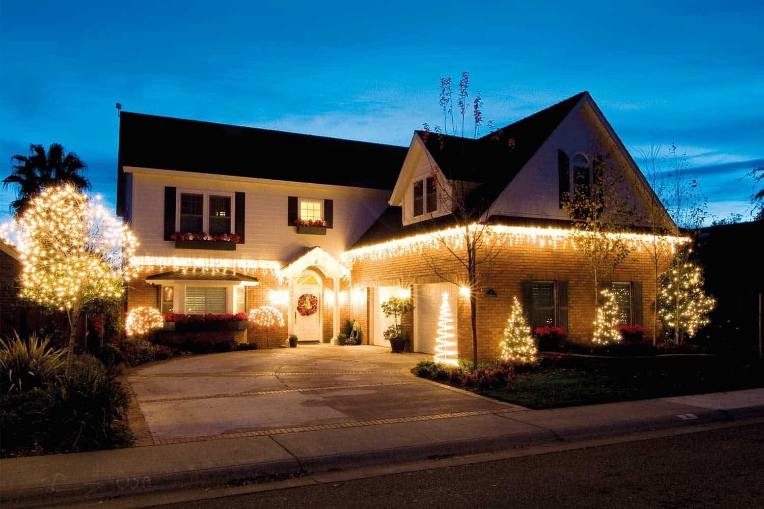 Best Ways to Decorate Your Australian Home with Christmas Lights in 2020