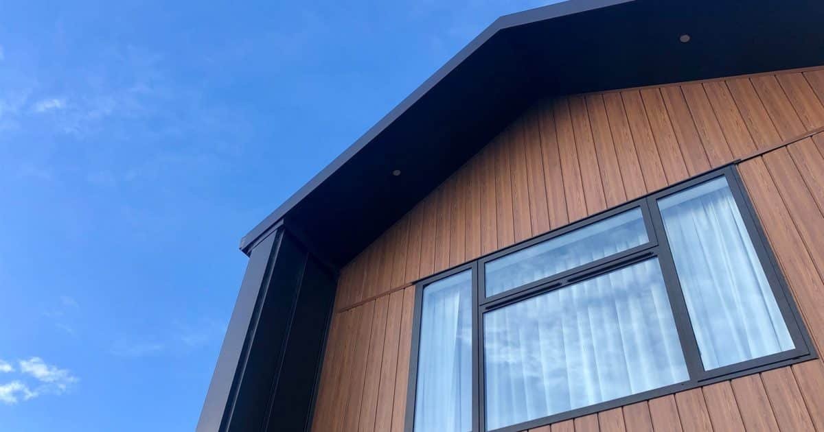 WHY IS COMPOSITE CLADDING A GOOD CHOICE FOR YOUR HOME?