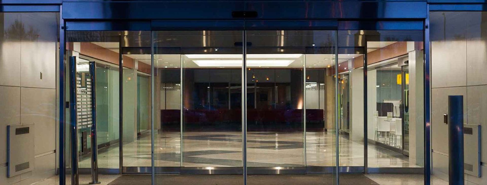 Types of Automatic Doors Beneficial to Businesses