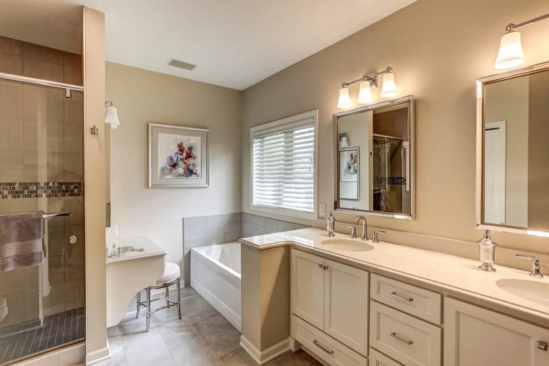 Small Bathroom? Big Impact! Space-Saving Remodel Ideas for Minneapolis Homes