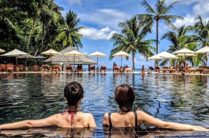 Maximizing Pool Cleaner Efficiency with Smart Water Circulation Techniques