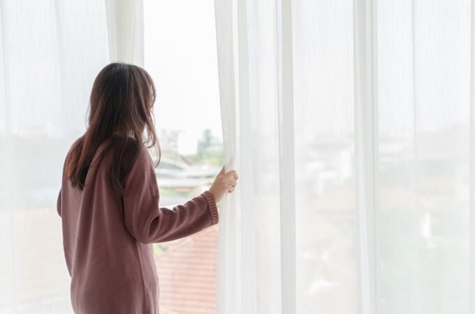 Curtain and Blinds: How to Choose the Best Combination for Your Windows